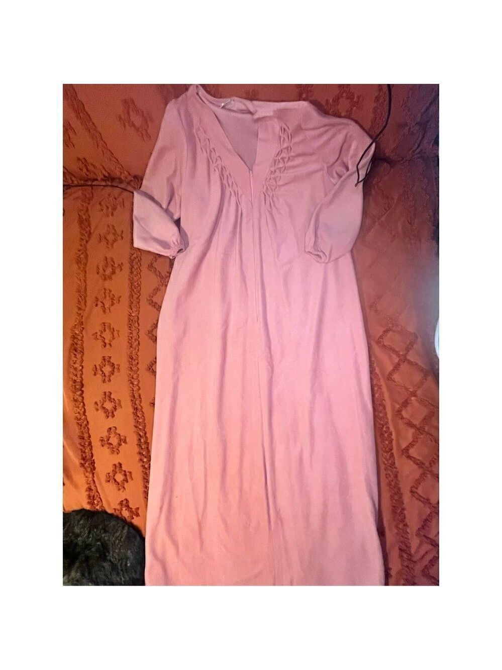 Montgomery Wards salmon color housecoat robe. Zipper Vintage thick warm